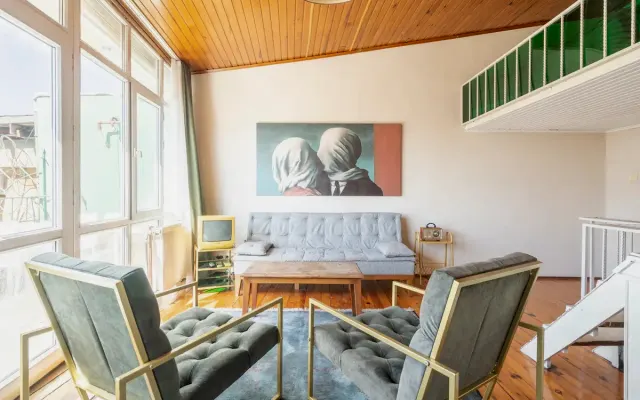 Centrally located maisonette loft in the heart of Istanbul