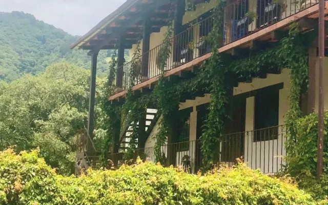 Privater & ruhiger Komplex in der Nähe von Antigua