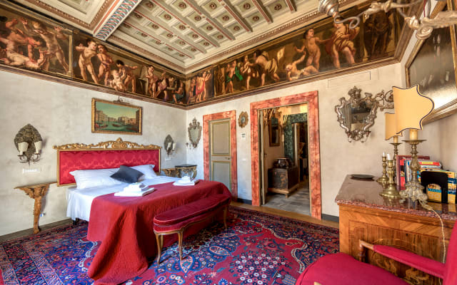 Appartamento in palazzo storico vicino a Piazza Nanova , 2 camere da...