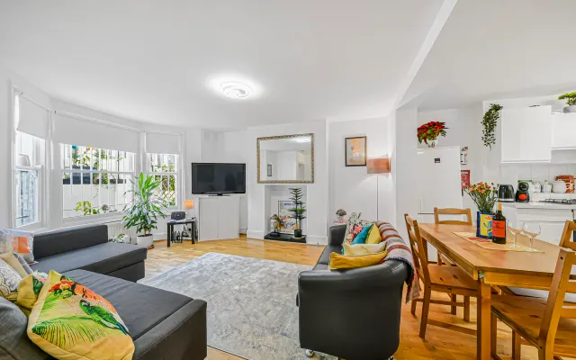 Precioso 2 Bed Central Apt con jardín privado en Maida Vale/Queenspark