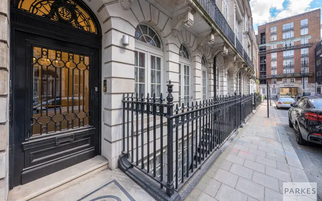 Royal 4 bedroom apartment