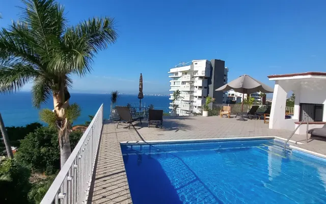 Villa Micelio Conchas Chinas a 400mtrs de la playa vista a el océano