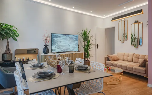 Helle Wohnung 2 Schlafzimmer / Terrasse /Lafayette - Opera