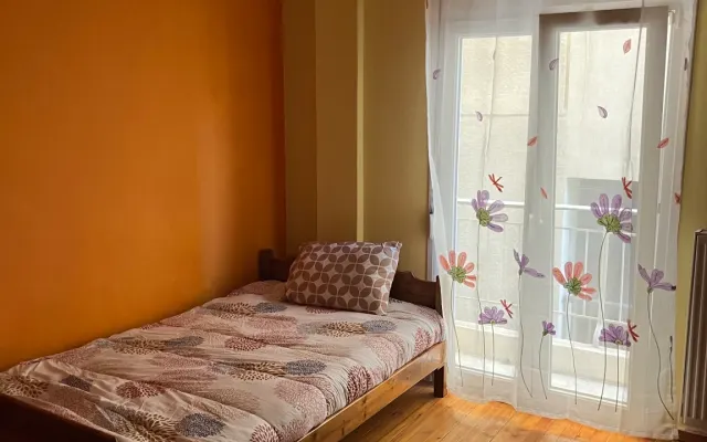 Schönes Zimmer im östlichen Teil von Thessaloniki. Charilaou/Nea...