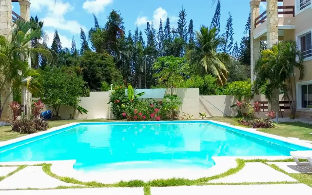 Suite, piscine et plage
