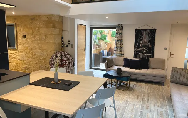 Appartamento di lusso con terrazza e parcheggio Sarlat centro