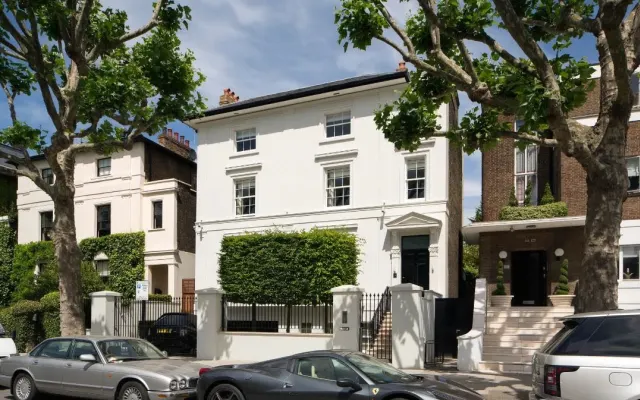 Luxury 4Bedroom House London