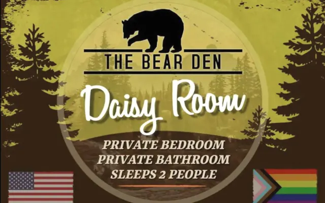 PVT BED/PVT BATH Daisy Room - A+ Location!