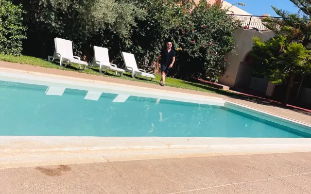 Wunderschöne, vollständig privatisierte Villa Victoria mit Pool