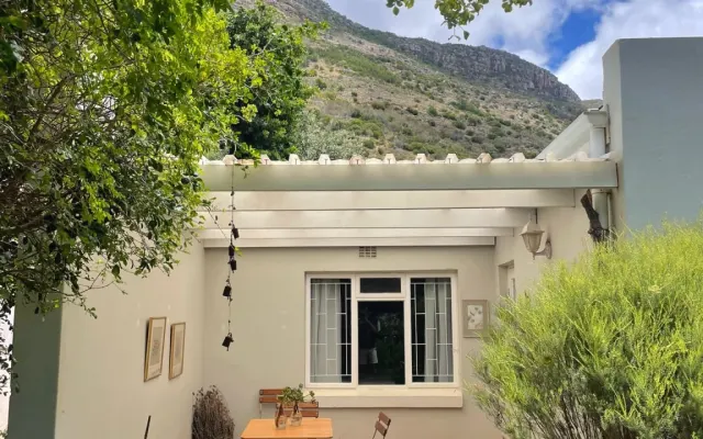 Beautiful cottage with view and a swimming pool