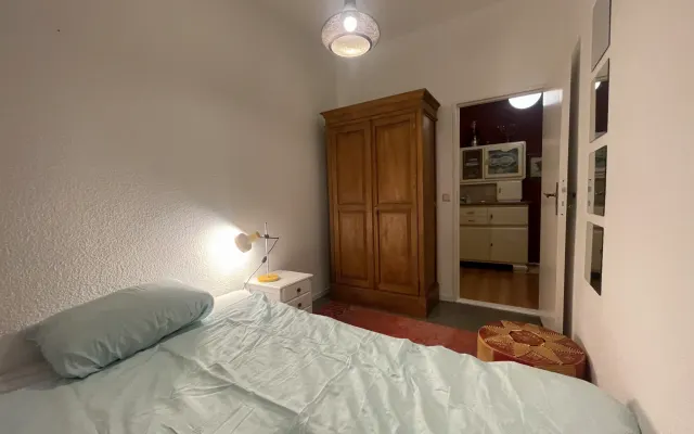 Cozy charming room - close to gay area in the city West