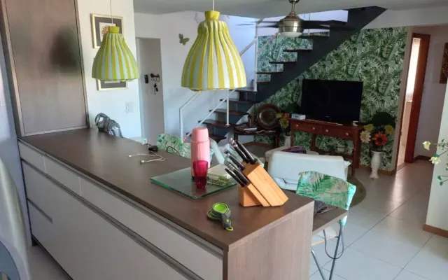 Appartamento con 2 camere da letto, cucina, garage, vista sull'oceano...
