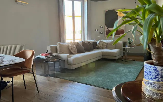 Top floor! Large and bright renovated apartment in Citta' studi