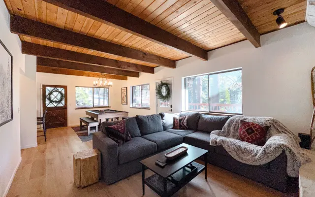 Cabina Twin Pines, Truckee