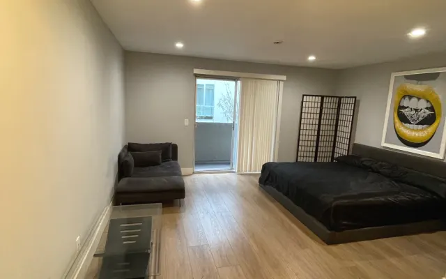 Hollywood apartment