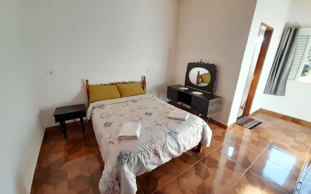 Recanto do Sonho, country house with private waterfall
