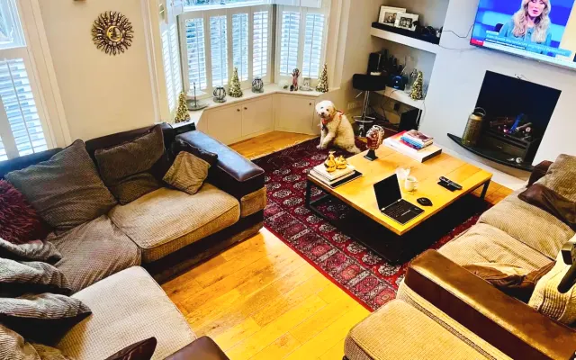Belle suite dans un loft au bord de la Tamise, à proximité du centre...