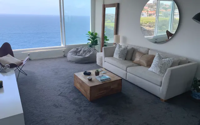 Panoramic Ocean Views, F-to-C Windows, Clifftop Location & Pool!