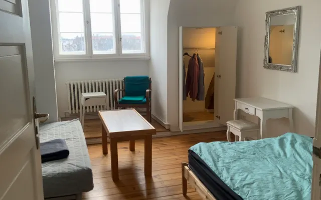 Chambre ensoleillée pour FLINTA/couples à Berlin Schöneberg/Friedenau