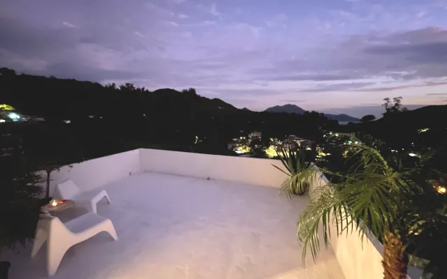 A peaceful and stylish designer’s eagle nest for nature lovers