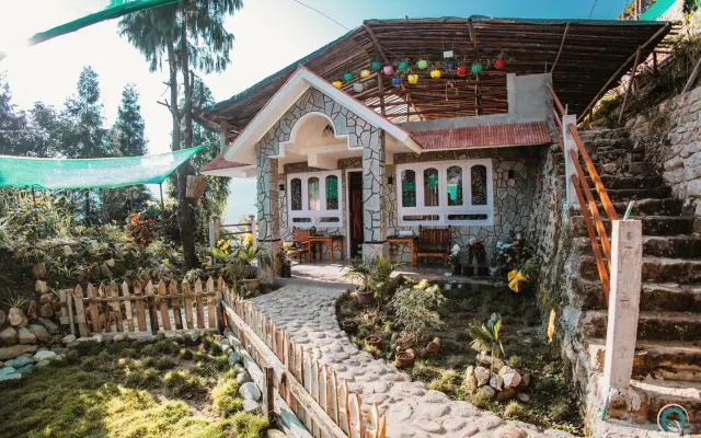 A Quiet Nest : Cottage