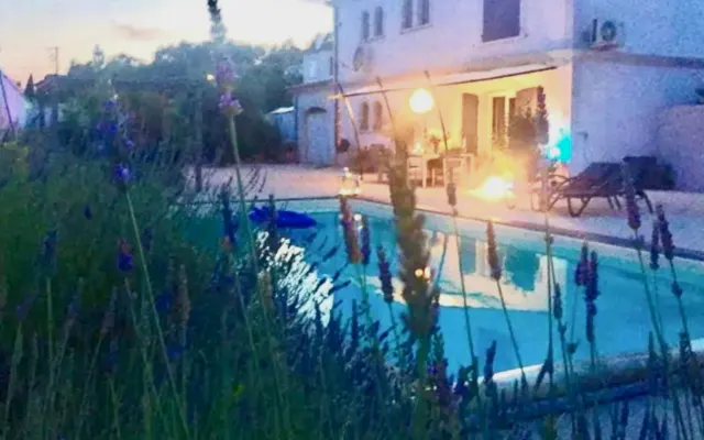 Beautiful villa in Provence, heated pool, air-conditioned, wifi