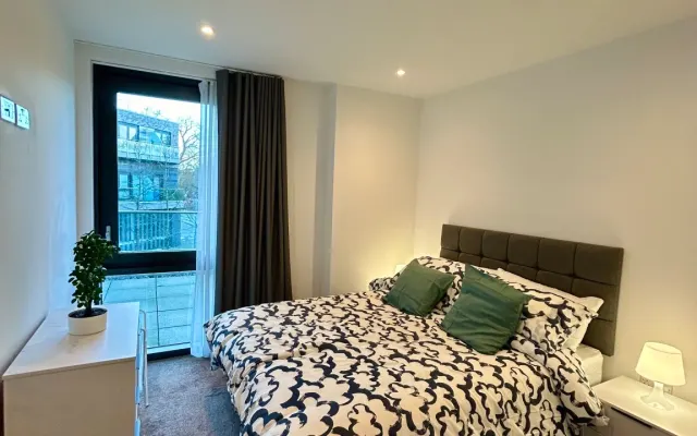 Londra Luxe; letto king presso la stazione ferroviaria
Twickenham