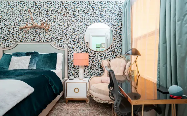 Gold, Velvet and Glam in SF's Leather District SOMA