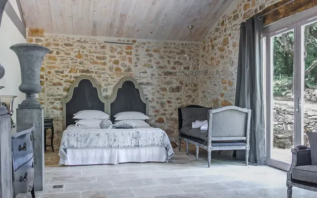 Instants Précieux - Bed and Breakfast in Provence