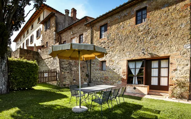 CASTAGNETTA apartment in the beautiful Tuscan countryside