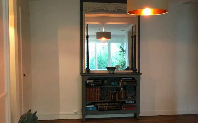 Große 2-Zimmerwohnung mit Charme und gepflegter Dekoration mit Blick...