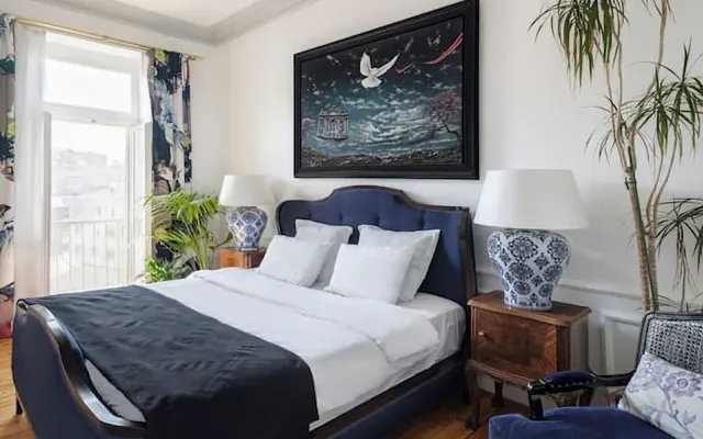 Beautiful, great location&well decorated room in the center of city.