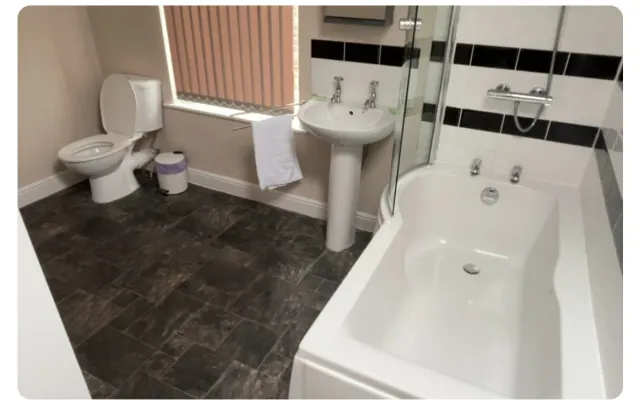 Large House 3 kms from the city centre with good transport connections