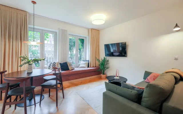 Cityscape Haven: Urban Retreat