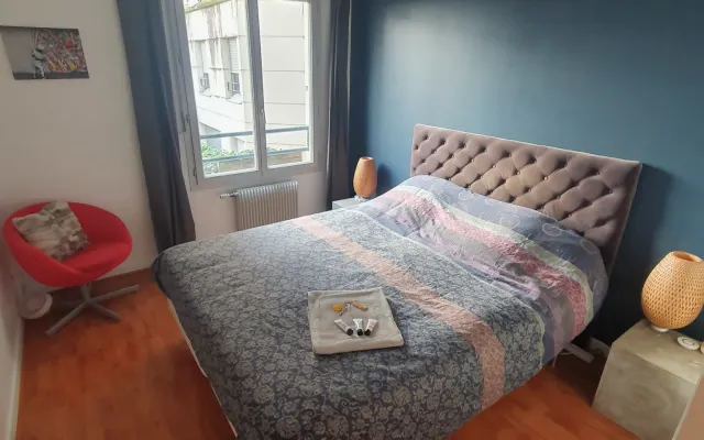 Situation idéale pour visiter Lyon ou se rendre à Lyon - Chambre 1