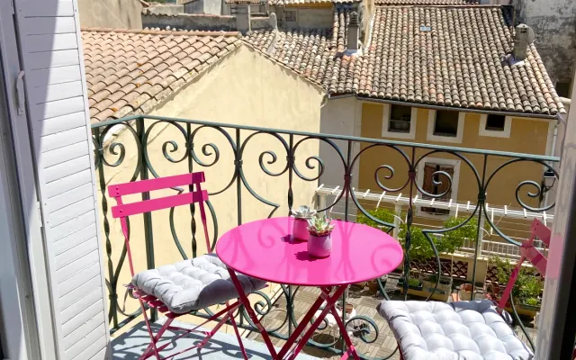 City Apartment in the Center with AC, Wifi, and Terrace
