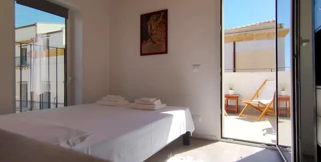 Brand new apartment with private terrace in the historic center