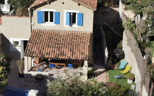 Casa Giardino+Parcheggio+Jacuzzi in estate, spiaggia a 1 km