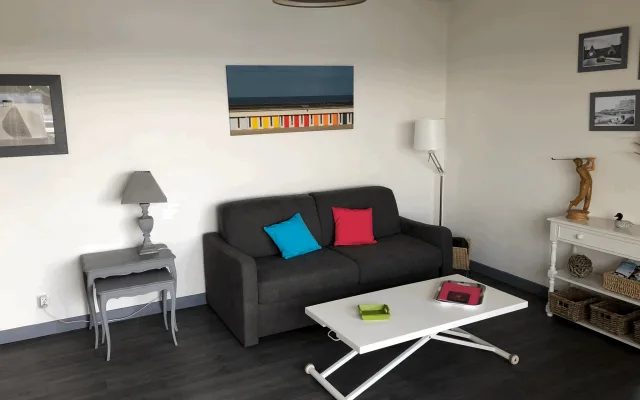 Studio-cabine proche plage & commerces