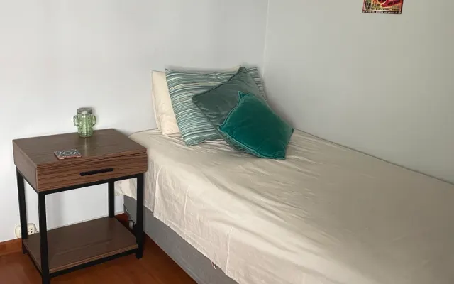 Private room with bathroom in spacious apartment