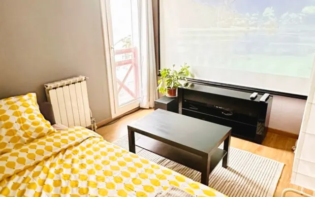 Room in T3 duplex