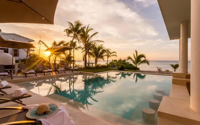  Hébergement complet en bord de mer - 8 suites - Chef - Mariage et...