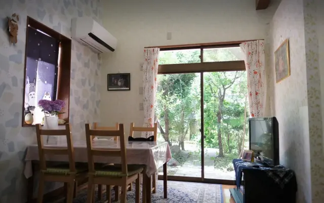 Experience Japan with a Japanese couple & 2cats
