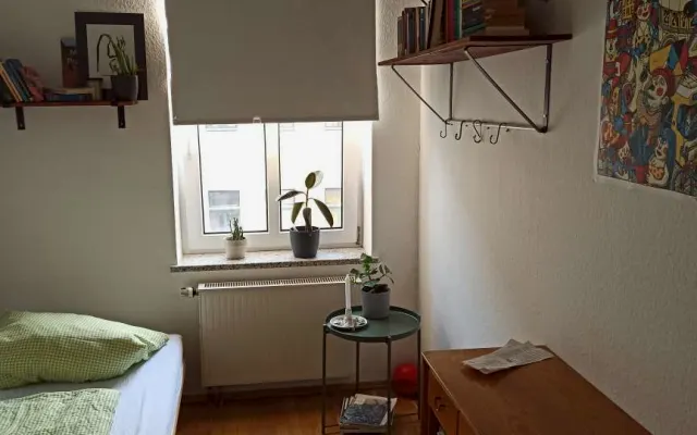 Cozy room in Leipzig Alt-Lindenau - near Azadi and Pixxi