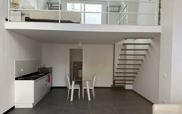 Neu renoviertes Loft, zentral in Parabita, 12 km von Gallipoli...