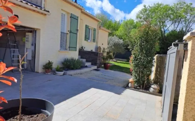 Oferece quarto no sopé das Cevennes