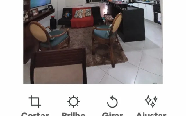 Bellissimo appartamento in un quartiere bohémien e ben posizionato.