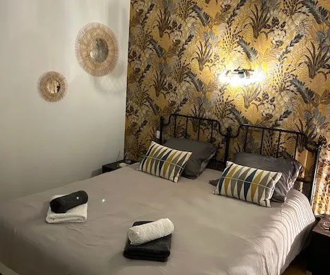 casa de hóspedes à beira-mar acompanhada por uma guinguette
