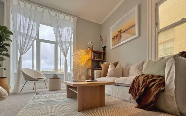 Refúgio aconchegante e caminhável na cidade - Espaçoso apartamento de...