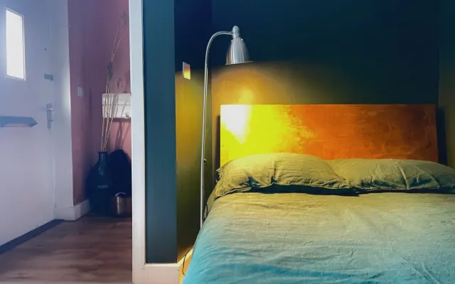 Camera nel quartiere trendy e gay di East London